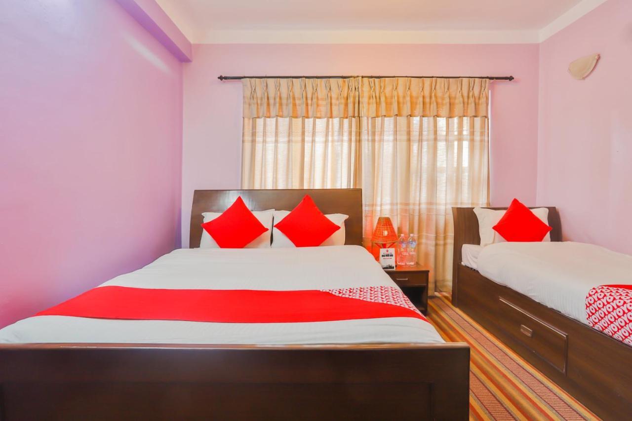 Oyo 720 Lekali Homes And Restaurant Kathmandu Buitenkant foto