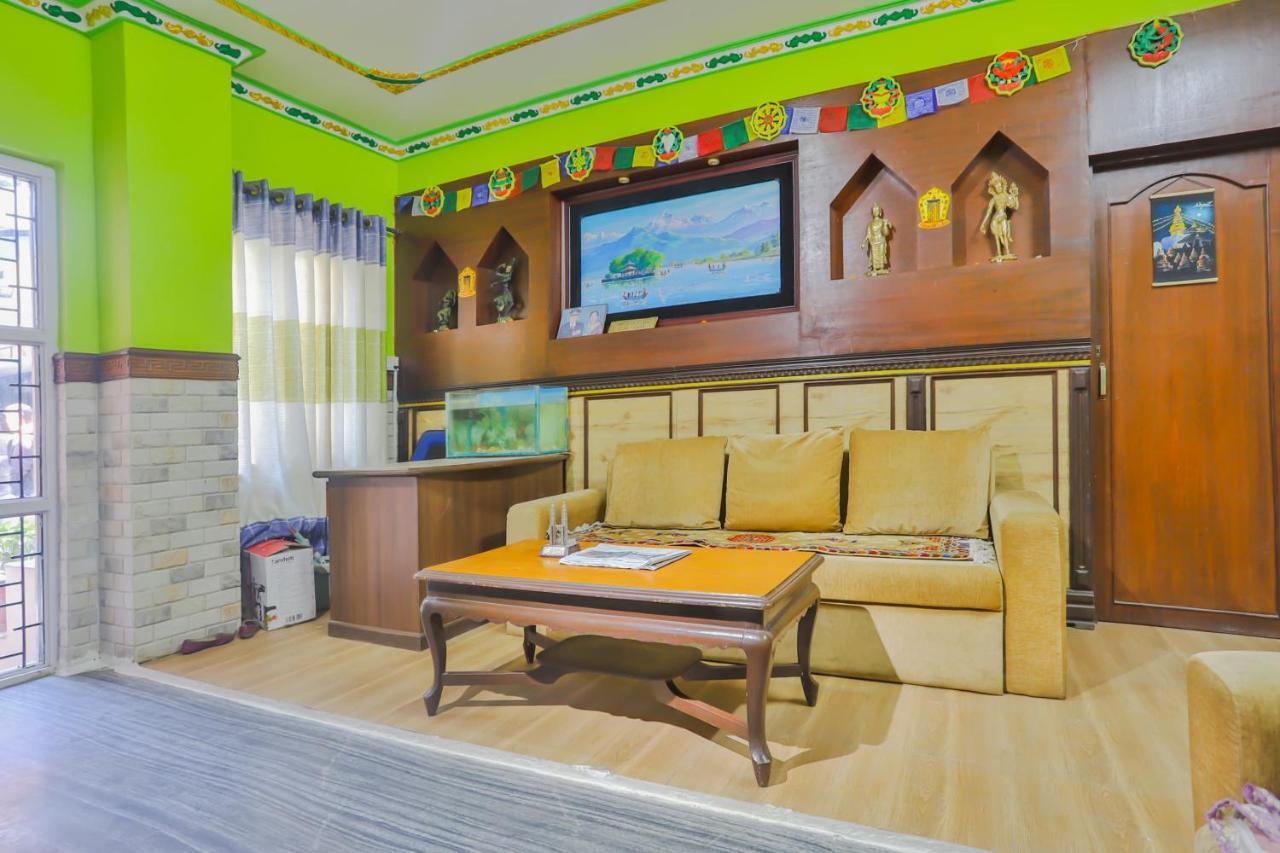 Oyo 720 Lekali Homes And Restaurant Kathmandu Buitenkant foto